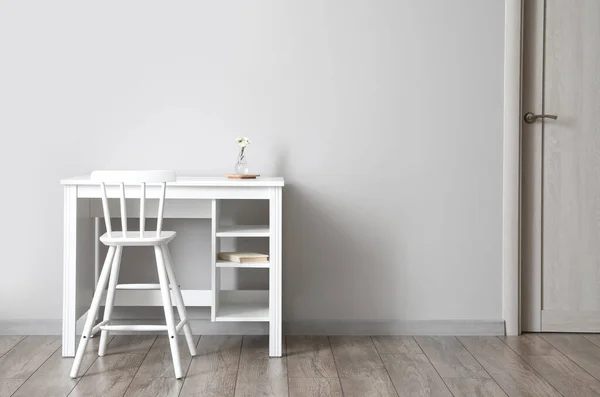 Lieu Travail Confortable Près Mur Blanc — Photo