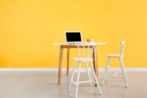 Modern Workplace Yellow Wall — Stock Photo, Image