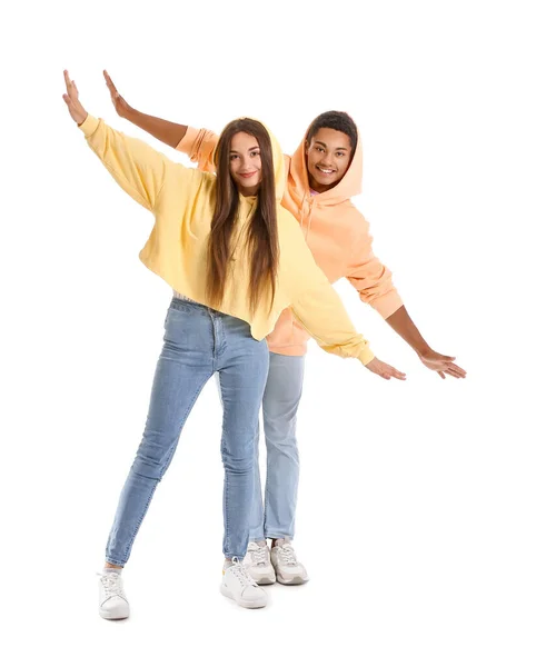 Elegante Pareja Joven Sudaderas Con Capucha Sobre Fondo Blanco — Foto de Stock