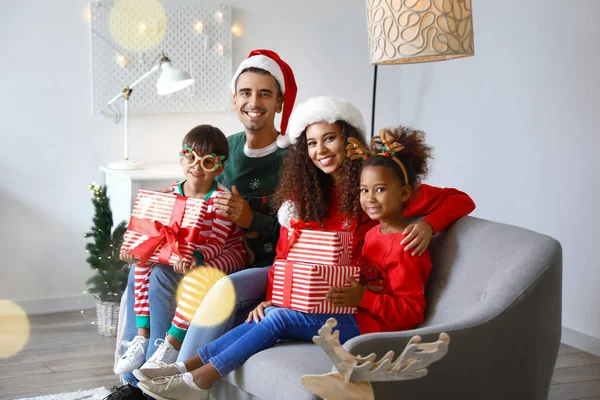 Happy Family Gifts Celebrating Christmas Home — Stock Photo, Image