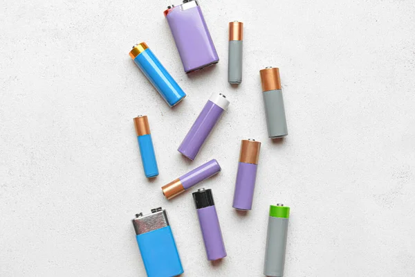 Alkaline Batterijen Lichte Achtergrond — Stockfoto