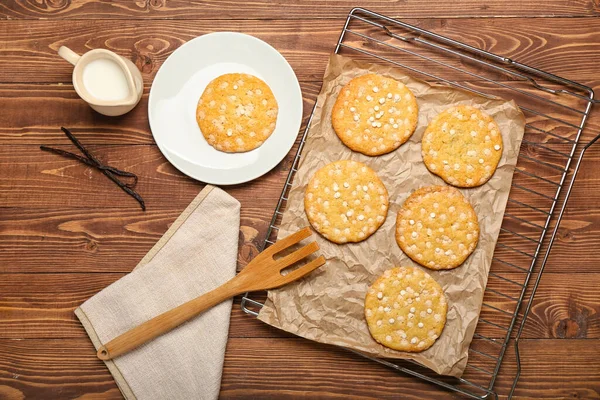 Grid Tasty Chocolate Cookies Jug Milk Wooden Background — Stock Photo, Image