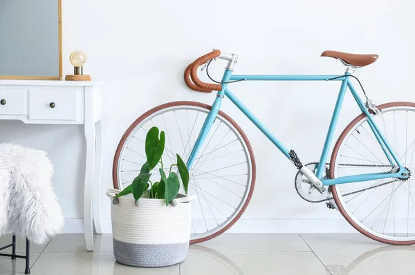 Bicycle Houseplant Dressing Table White Wall — Stock Photo, Image
