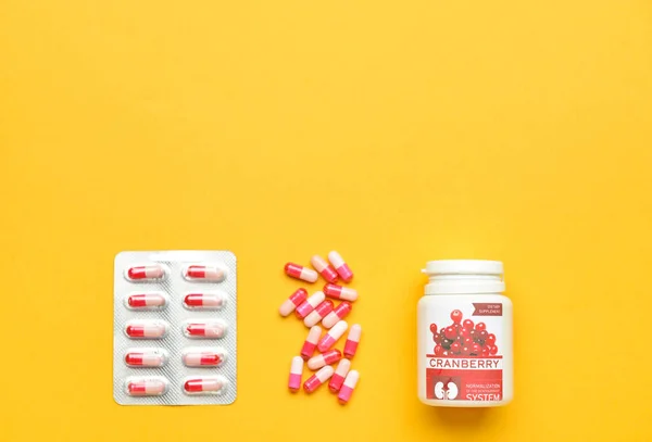 Cranberry Pills Color Background — Stock Photo, Image