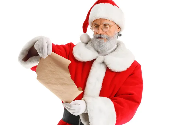 Weihnachtsmann Liest Wunschliste Isoliert Auf Weiß — Stockfoto