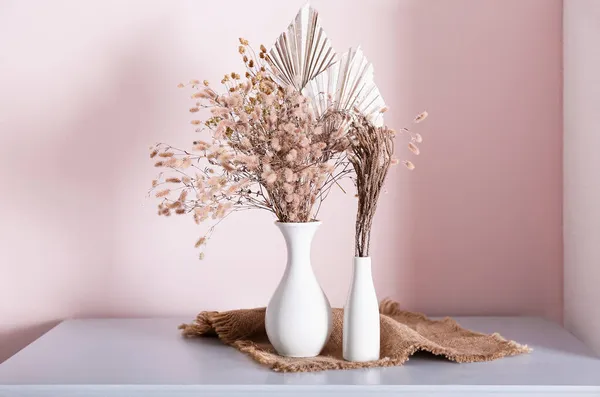 Vases Beautiful Dried Flowers Table Light Wall — Stock Photo, Image