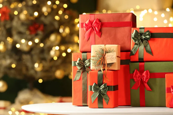 Christmas Gift Boxes Table Room — Stock Photo, Image