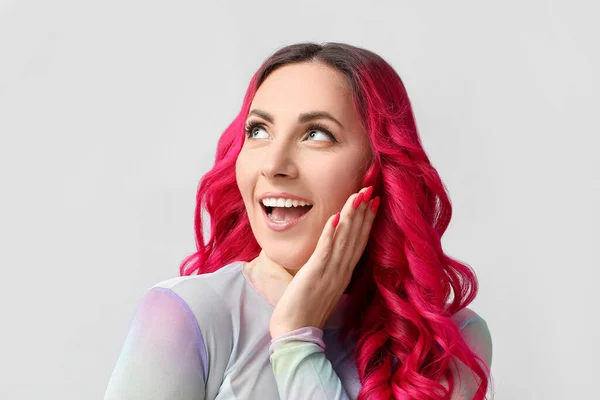 Beautiful Woman Unusual Bright Hair Color Light Background — Stock Photo, Image