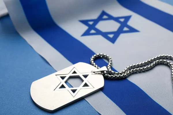 Katonai Címke Zászló Izrael Színes Háttér Közelkép — Stock Fotó
