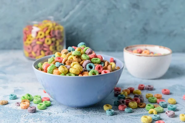 Bowl Crunchy Corn Flakes Rings Color Background — Stock Photo, Image