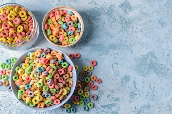 Crunchy Corn Flakes Rings Color Background — Stock Photo, Image