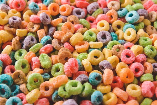 Arka planda gevrek mısır gevrekleri