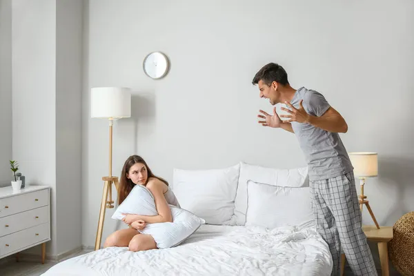 Angry Young Man Shouting His Wife Bedroom — ストック写真