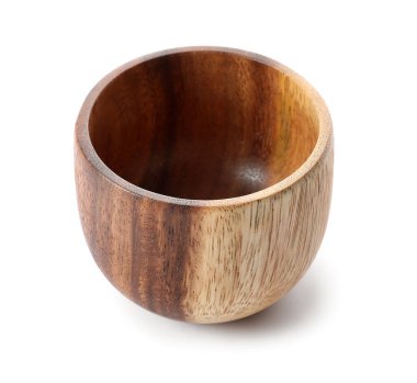 Beyaz arka planda boş ahşap kase