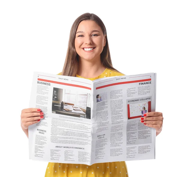 Mujer Joven Sonriente Con Periódico Sobre Fondo Blanco — Foto de Stock