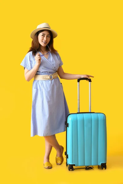 Young Woman Suitcase Color Background — Stock Photo, Image