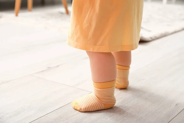Legs Little Baby Girl Yellow Socks Learning Walk Home Closeup — Stock Photo, Image