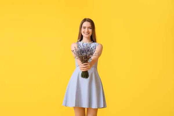 Beautiful Young Woman Bouquet Lavender Color Background — Stock Photo, Image