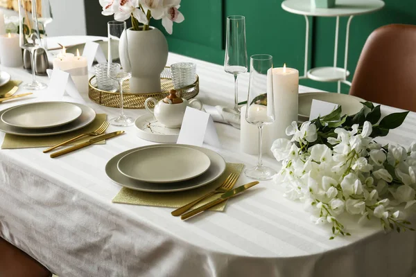 Prachtige Tafelsetting Voor Bruiloftsviering Restaurant — Stockfoto