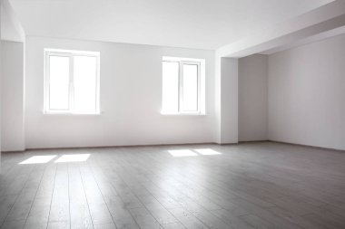 Büyük boş ofis manzarası