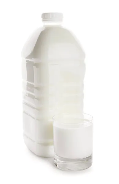 Gallone Flasche Und Glas Milch Auf Weißem Hintergrund — Stockfoto