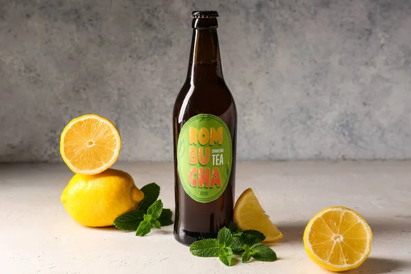 Bottle Fresh Kombucha Lemon Mint Table — Stock Photo, Image