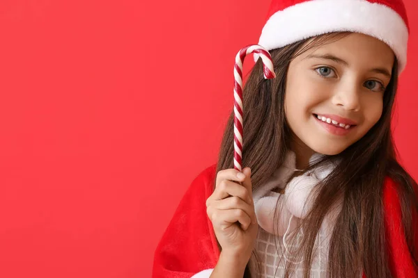 Söt Liten Flicka Santa Hatt Och Med Godis Sockerrör Färg — Stockfoto