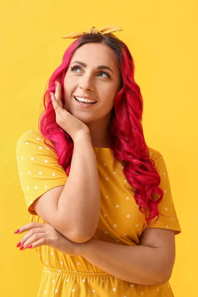 Beautiful Woman Unusual Bright Hair Color Background — Stock Photo, Image