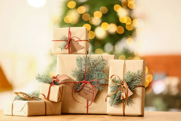 Коробки Подарунками Різдво Дерев Яному Столі Кімнаті — стокове фото