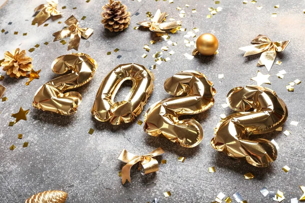 Balões Dourados Forma Figura 2022 Decoração Natal Fundo Grunge — Fotografia de Stock
