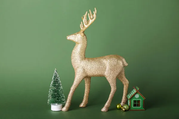 Golden Reindeer Christmas Decor Green Background — Stock Photo, Image