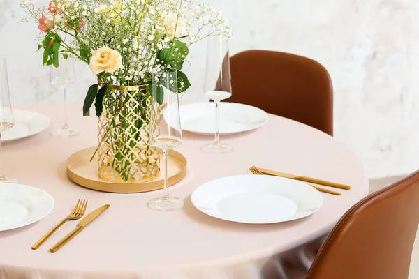 Belo Cenário Mesa Para Celebração Casamento Restaurante — Fotografia de Stock