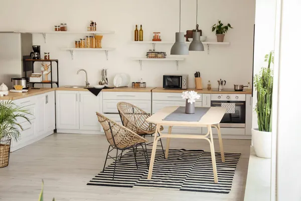 Studio Lägenhet Med Modernt Kök — Stockfoto