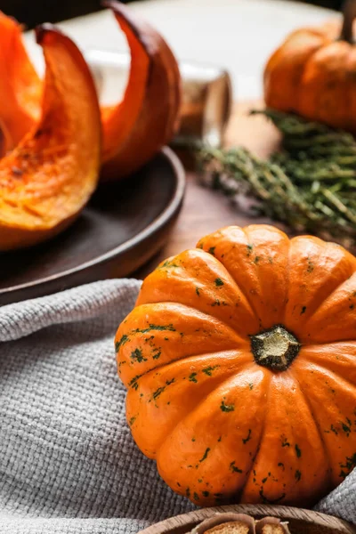 Fresh Pumpkin Table Closeup — Stock Photo, Image