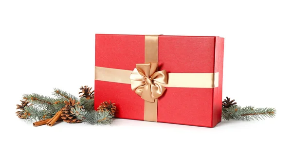 白色背景的圣诞礼品盒 — 图库照片