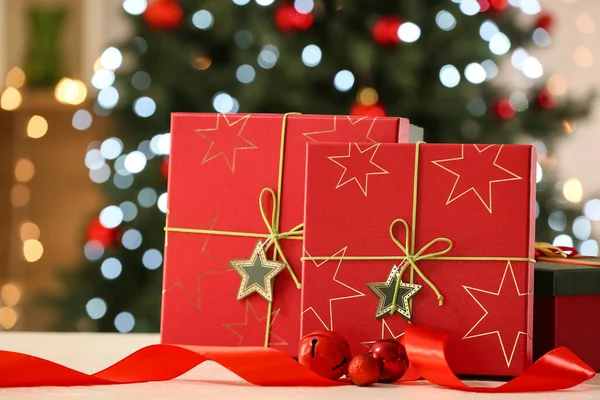 Christmas Gift Boxes Table Blurred Background — Stock Photo, Image