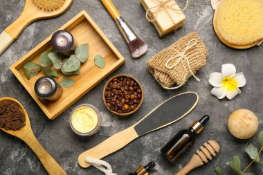 Koyu arkaplan üzerine spa seti