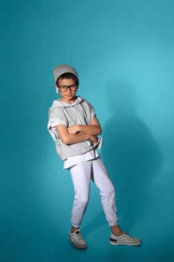 Renkli küçük dansçı.