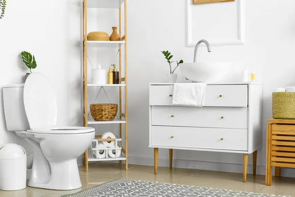 Interior White Restroom Toilet Bowl Chest Drawers — Stock Photo, Image