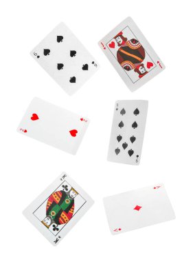 Poker kartları beyaz arkaplanda izole edildi