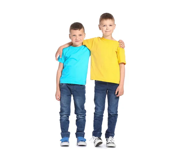 Chicos con ropa casual sale