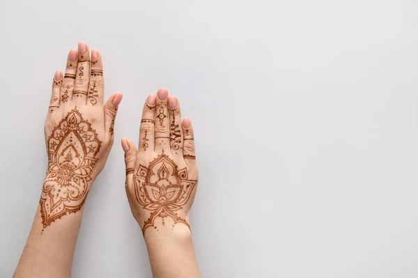 Beautiful Female Hands Henna Tattoo Grey Background — Stock Photo, Image