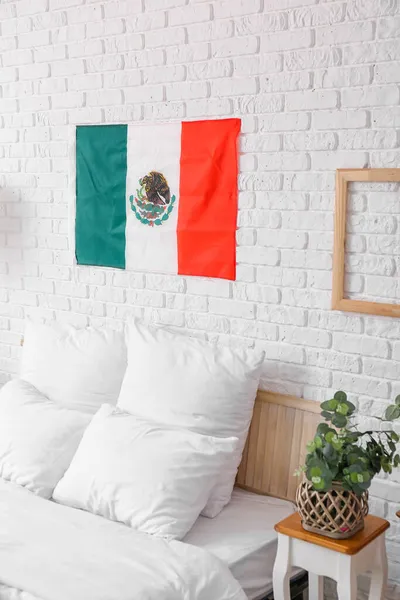 Interior Quarto Elegante Com Bandeira Mexicana — Fotografia de Stock