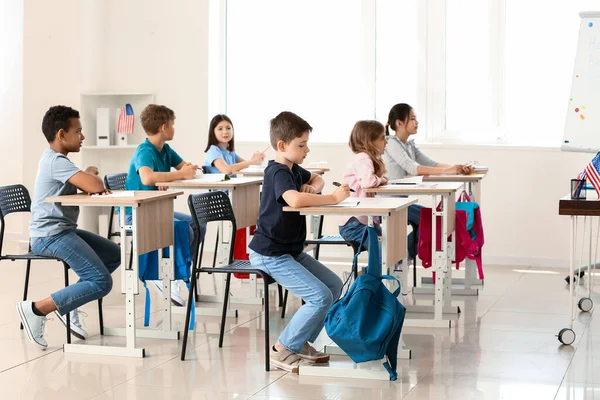 Crianças Tendo Aulas Escola Idiomas — Fotografia de Stock