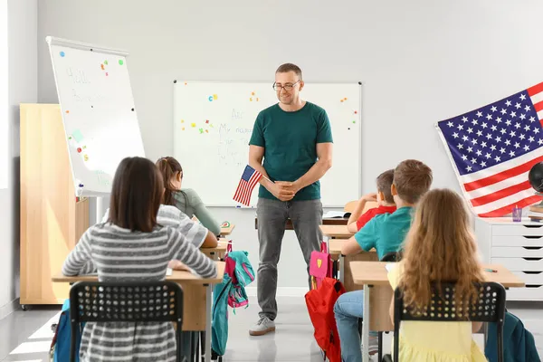 Leerlingen Leraar Tijdens Les Talenschool — Stockfoto