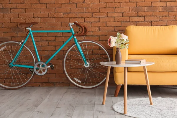 Elegante Interior Con Bicicleta Habitación —  Fotos de Stock