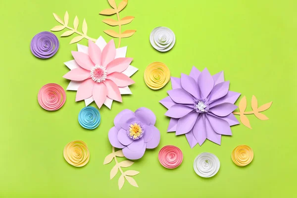 Schöne Handgemachte Papierblumen Auf Farbigem Hintergrund — Stockfoto