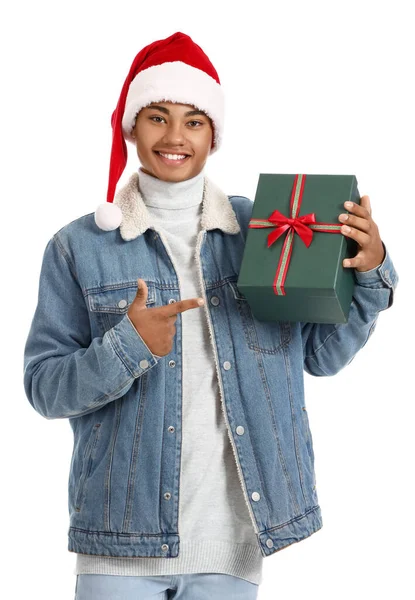 Homem Afro Americano Com Presente Natal Fundo Branco — Fotografia de Stock