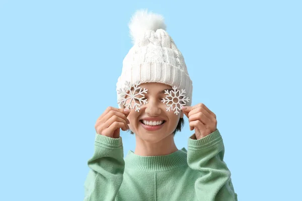 Beautiful Young Woman Snowflakes Color Background — Stock Photo, Image