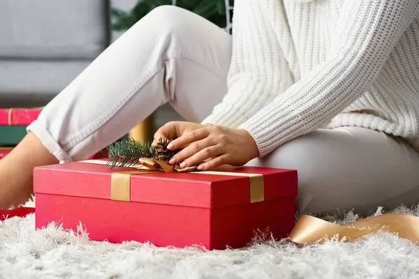 Woman Decorating Beautiful Christmas Gift Box Home Closeup — Stock Photo, Image